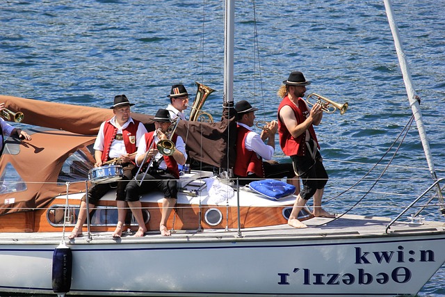 通過對俄羅 通過對俄羅